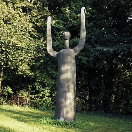 Heinrich Kirchner Skulpturengarten – Friedensbote