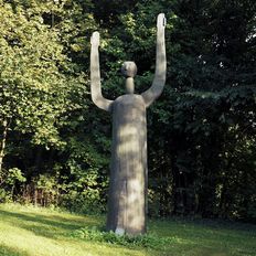 The Heinrich Kirchner Sculpture Park – Messenger of Peace